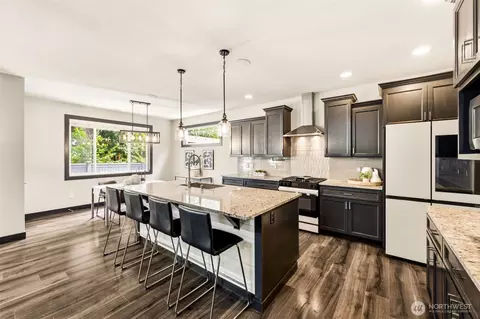 Kitchen - 19311 Meridian Dr SE, Bothell, WA 98012 photo 4 of 5