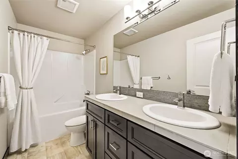 Bath - 19311 Meridian Dr SE, Bothell, WA 98012 photo 5 of 5