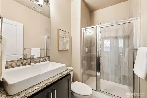 Bath - 19311 Meridian Dr SE, Bothell, WA 98012 photo 1 of 5