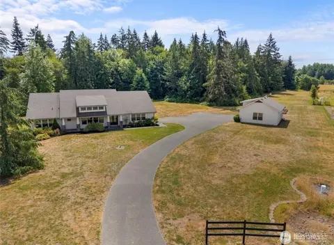 5542 Meadowood Ln NE, Olympia, WA 98506