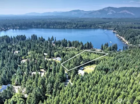 221 W Little Nahwatzel Dr, Shelton, WA 98584