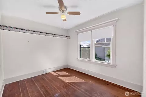 Bedroom - 1372 Marion St, Enumclaw, WA 98022 photo 1 of 3