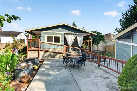 Exterior - 1372 Marion St, Enumclaw, WA 98022 photo 10 of 13