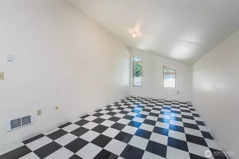 Bedroom - 126 Hilltop Dr #D, Sequim, WA 98382 photo 4 of 4