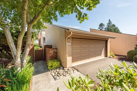 Exterior - 126 Hilltop Dr #D, Sequim, WA 98382 photo 6 of 8