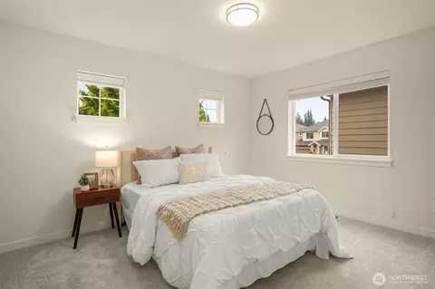 Bedroom - 21521 37th Ave SE, Bothell, WA 98021 photo 5 of 5