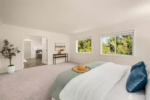 Bedroom - 21521 37th Ave SE, Bothell, WA 98021 photo 2 of 5