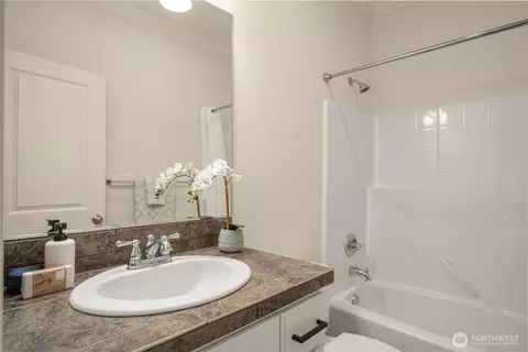 Bath - 21521 37th Ave SE, Bothell, WA 98021 photo 1 of 6