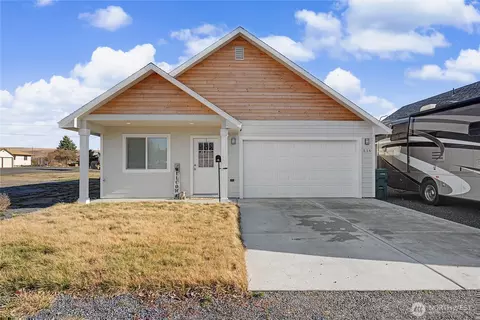516 E Alder Ave E, Ritzville, WA 99169