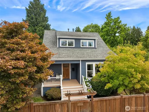 6302 15th Ave NE, Seattle, WA 98115
