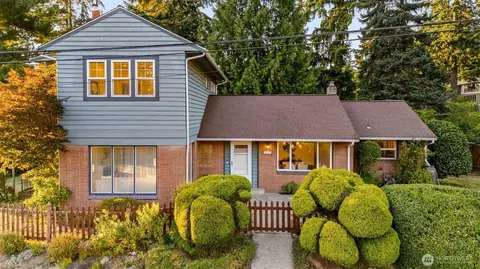 12703 4th Ave NW, Seattle, WA 98177