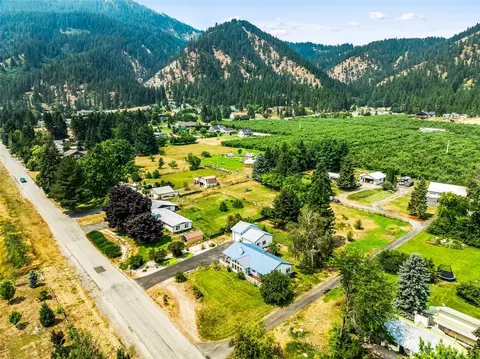 12320 Bergstrasse Rd, Leavenworth, WA 98826
