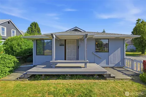 207 E 84th St, Tacoma, WA 98445