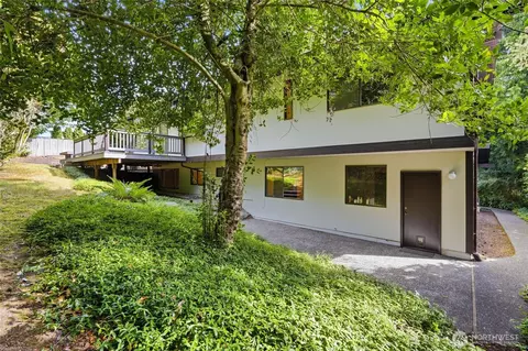 Exterior - 8530 Frederick Pl, Edmonds, WA 98026 photo 7 of 7