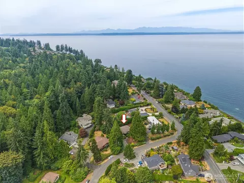 View/Area - 8530 Frederick Pl, Edmonds, WA 98026 photo 1 of 3