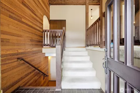 Entry Way - 8530 Frederick Pl, Edmonds, WA 98026 photo 1 of 2