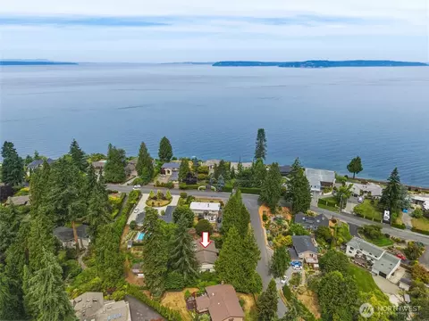 View/Area - 8530 Frederick Pl, Edmonds, WA 98026 photo 3 of 3