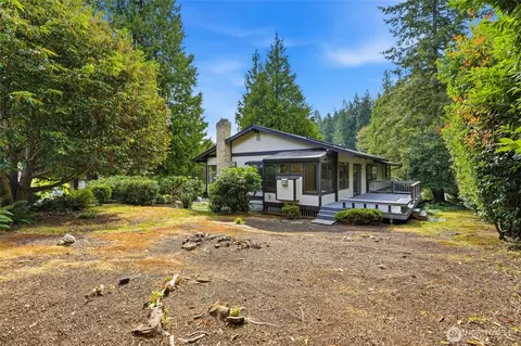 Exterior - 8530 Frederick Pl, Edmonds, WA 98026 photo 6 of 7