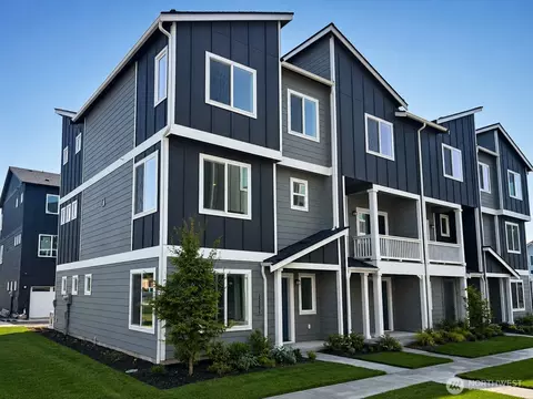 32396 Vine Ave SE, Black Diamond, WA 98010