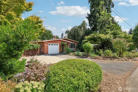 11746 22nd Ave NE, Seattle, WA 98125