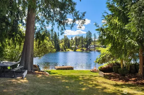 17463 SE 192nd Dr, Renton, WA 98058