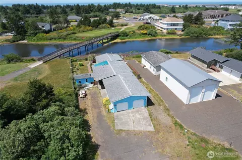 535 Canal Dr NE, Ocean Shores, WA 98569