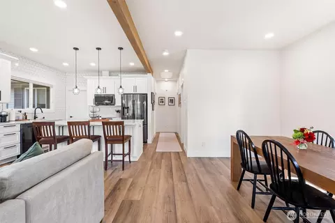 Entry Way - 3615 26th St, Everett, WA 98201 photo 1 of 1