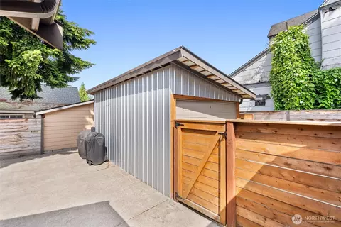 Exterior - 3615 26th St, Everett, WA 98201 photo 4 of 8