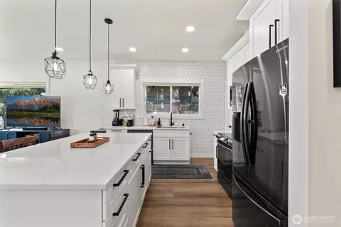 Kitchen - 3615 26th St, Everett, WA 98201 photo 3 of 4