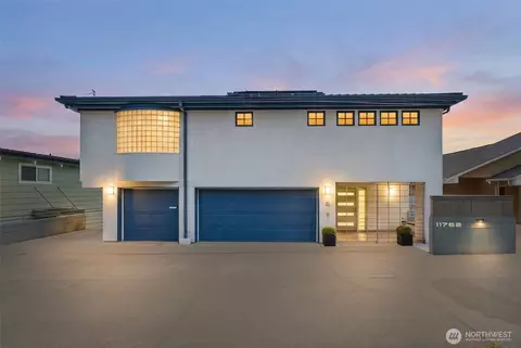 11762 Riviera Pl NE, Seattle, WA 98125