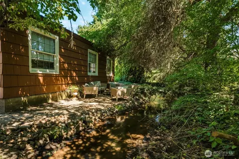 115 Chateau Ln, Walla Walla, WA 99362