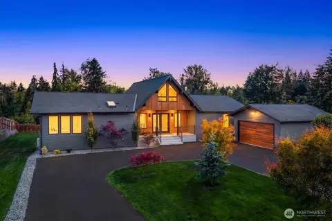 20825 SE 202nd St, Renton, WA 98058