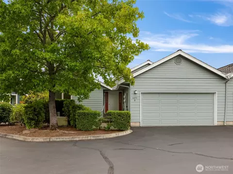 4874 N Village Ln #B, Bellingham, WA 98226