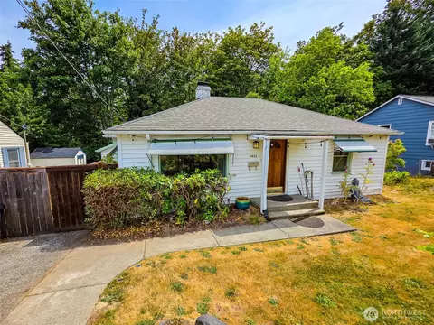 11422 71st Pl S, Seattle, WA 98178