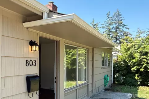 803 T St, Port Townsend, WA 98368