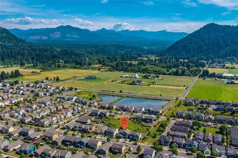 View/Area - 516 Petersen Dr E, Enumclaw, WA 98022 photo 2 of 8
