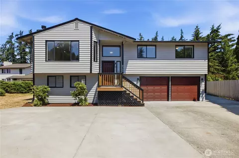 1811 162nd St E, Tacoma, WA 98445