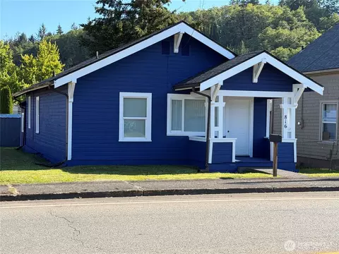 816 Perry Ave, Hoquiam, WA 98550