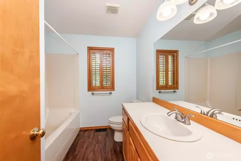 Bath - 81 Eastgate Pl, Sequim, WA 98382 photo 2 of 2