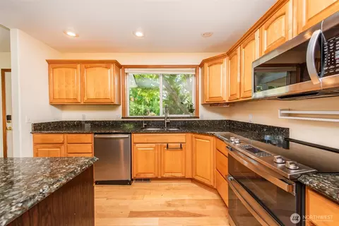 Kitchen - 81 Eastgate Pl, Sequim, WA 98382 photo 1 of 1