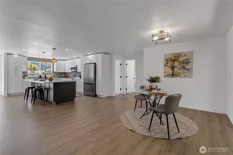 Dining - 16221 75th St E, Sumner, WA 98390 photo 1 of 2