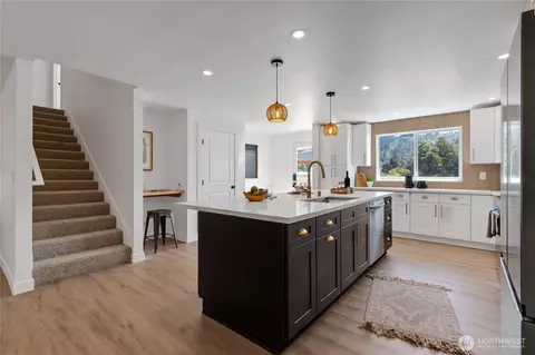 Kitchen - 16221 75th St E, Sumner, WA 98390 photo 4 of 4