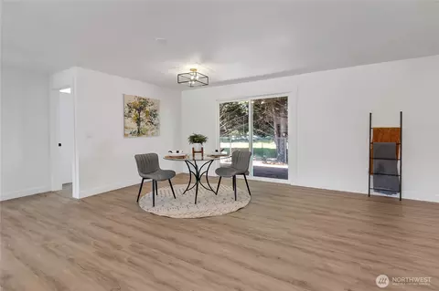 Dining - 16221 75th St E, Sumner, WA 98390 photo 2 of 2