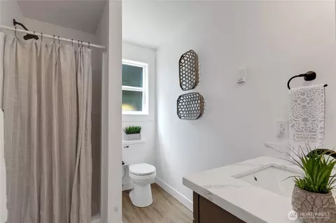 Bath - 16221 75th St E, Sumner, WA 98390 photo 1 of 7