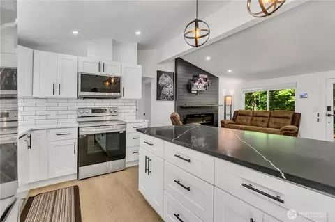 22002 196th Ave SE, Renton, WA 98058