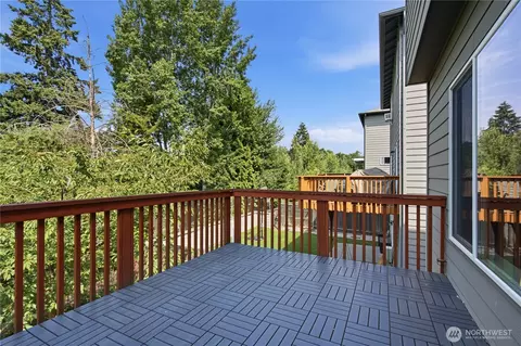 Exterior - 22630 41st Dr SE, Bothell, WA 98021 photo 4 of 6