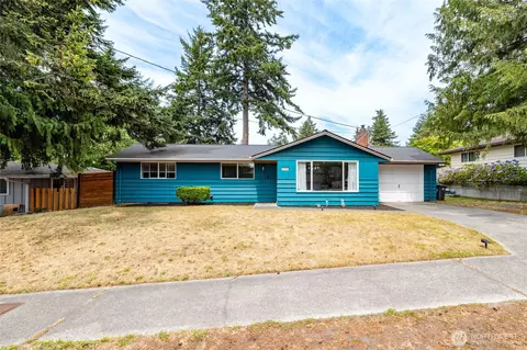 1580 NE 11th Ave, Oak Harbor, WA 98277