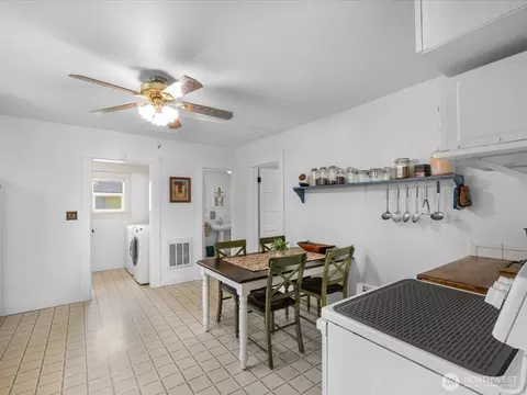Other - 2212 Columbia Ave, Everett, WA 98203 photo 1 of 9