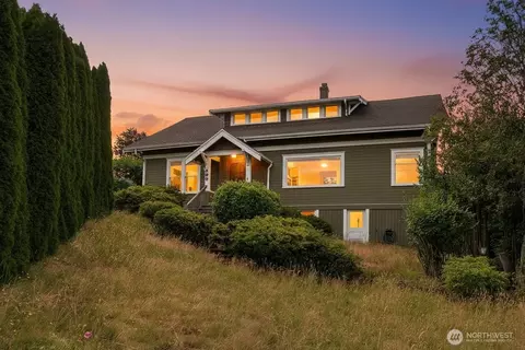 400 Cedar Ave S, Renton, WA 98057