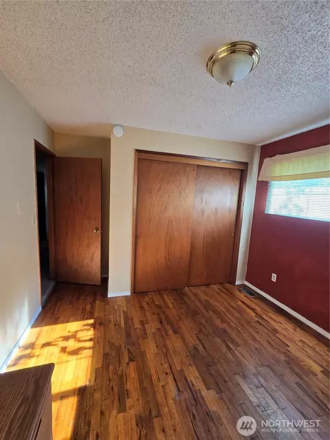 Bedroom - 371 Evergreen Loop, Forks, WA 98331 photo 1 of 1